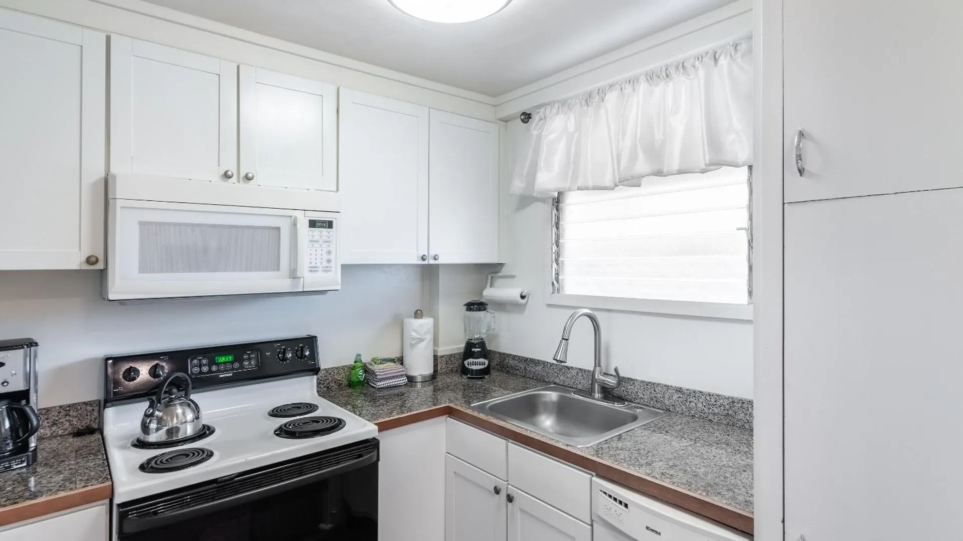 Amazing Honokowi Maui Beach Condos In Lahaina 0*,  United States